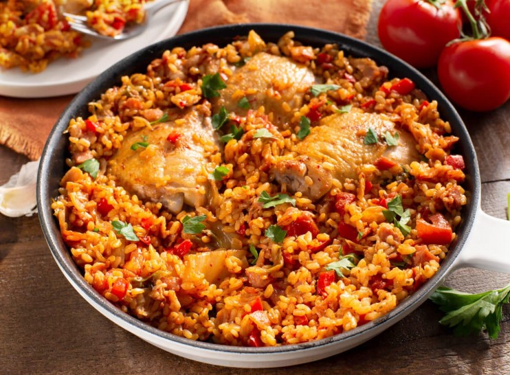 Comment réaliser une vraie paella au poulet et au lapin ?